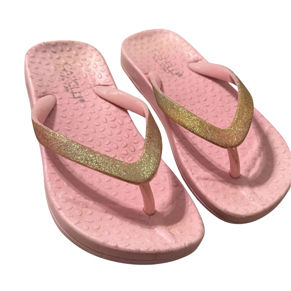 Capelli New York Girls Pink Flip Flops Gold Glitter Strap Size 10-11 🩴